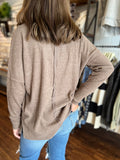 RIBBED BRUSHED SWEATER W/ POCKET - Mocha